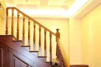 佳鑫楼梯用的实木材质有哪些？